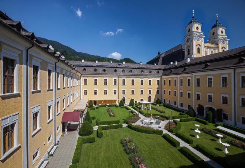 Hotel Schlosshotel Mondsee 4*